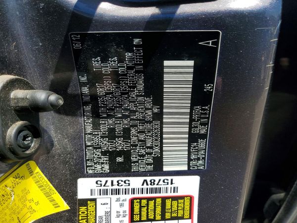 2012 TOYOTA SIENNA