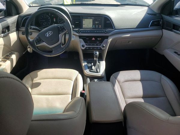 2017 HYUNDAI ELANTRA