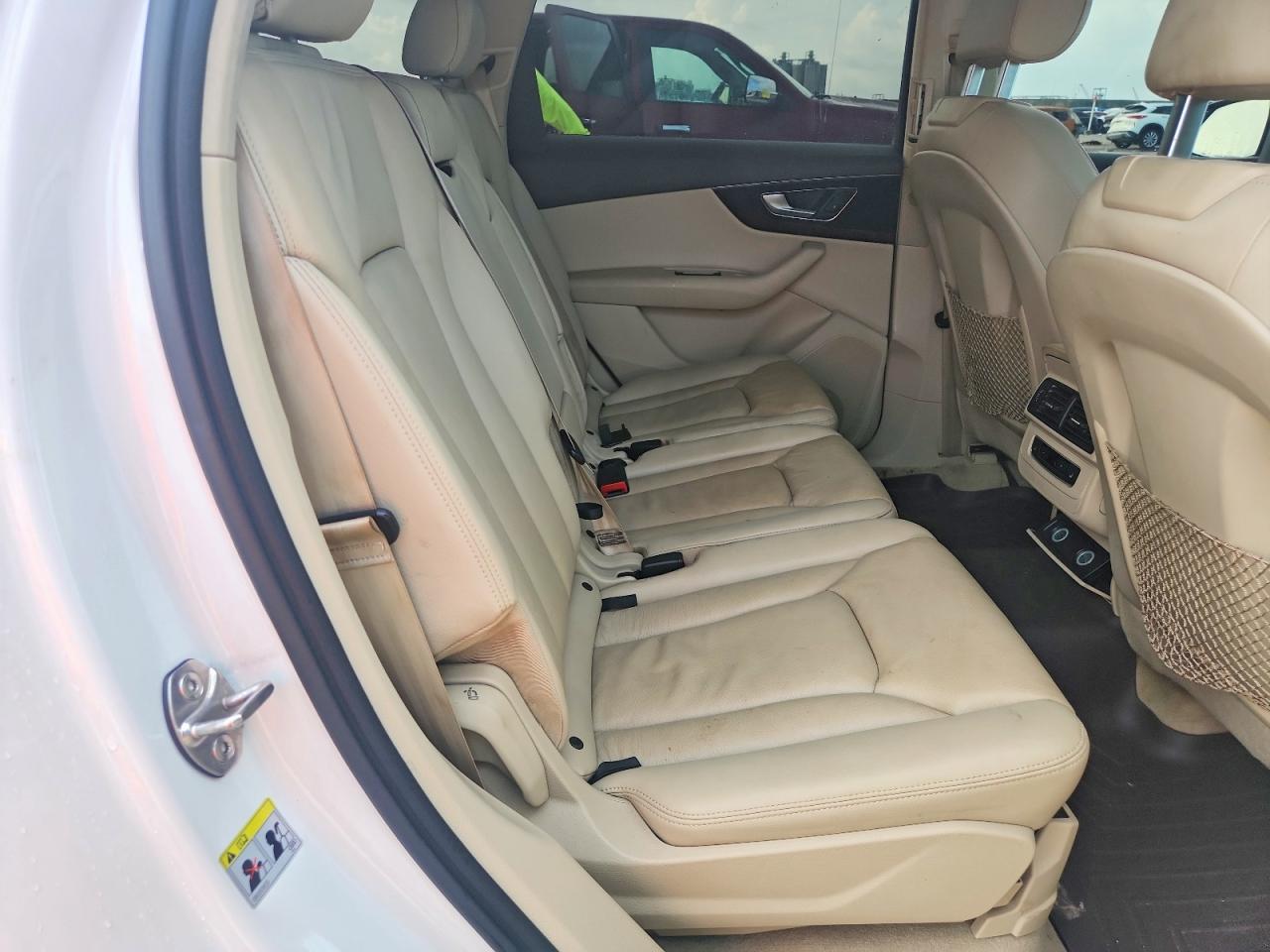 2017 AUDI Q7 quattro Premium Plus