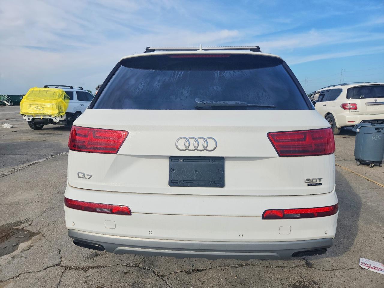 2017 AUDI Q7 quattro Premium Plus