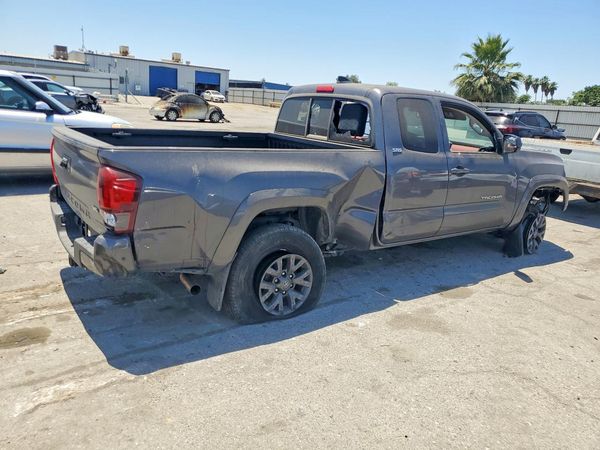 2022 TOYOTA TACOMA SR5