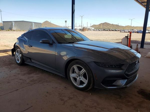 2026 FORD MUSTANG I4
