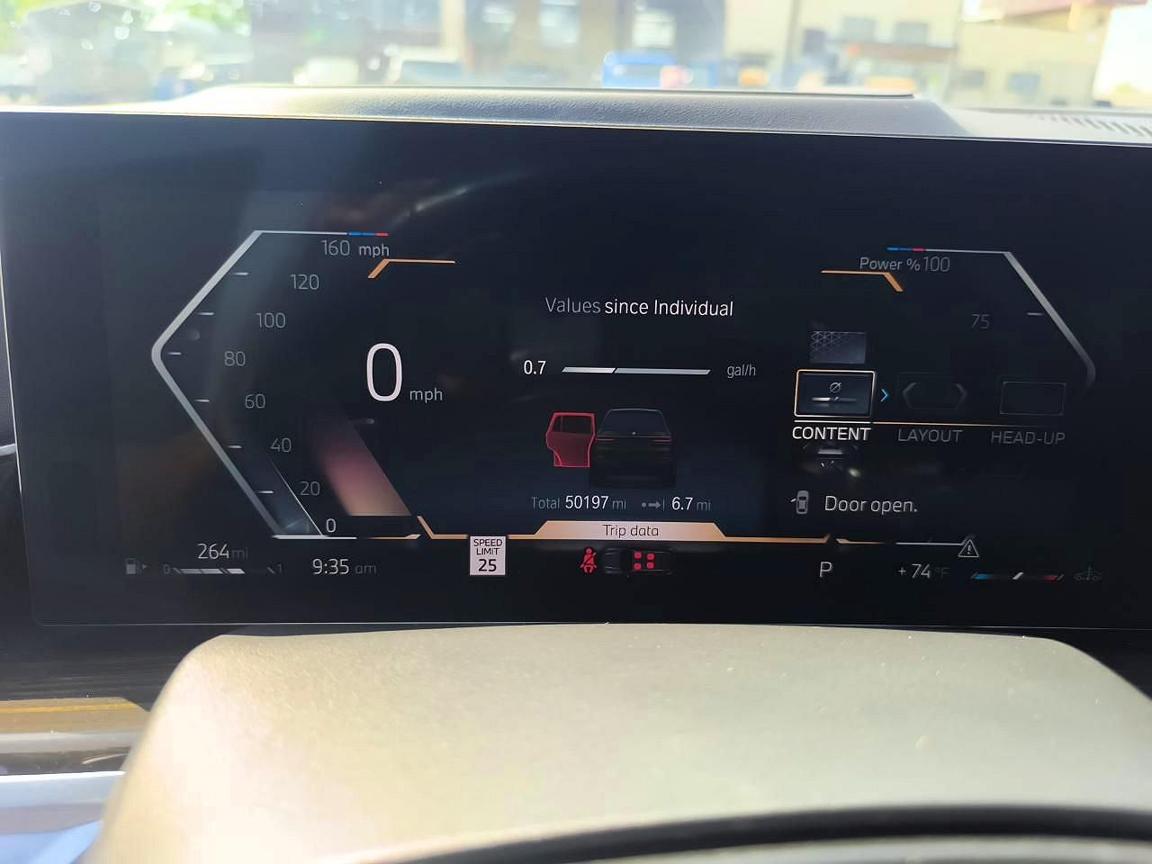 2023 BMW X7 M60i