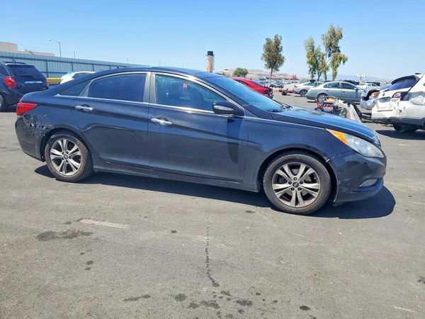 2013 HYUNDAI SONATA