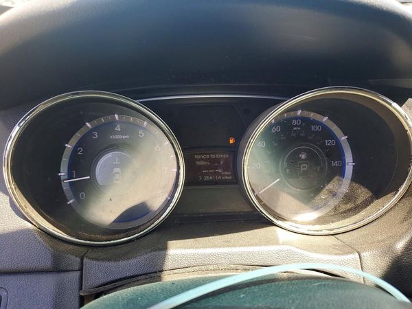 2013 HYUNDAI SONATA
