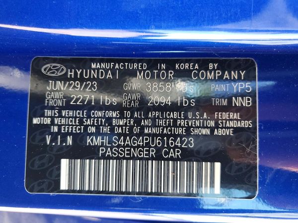 2023 HYUNDAI ELANTRA