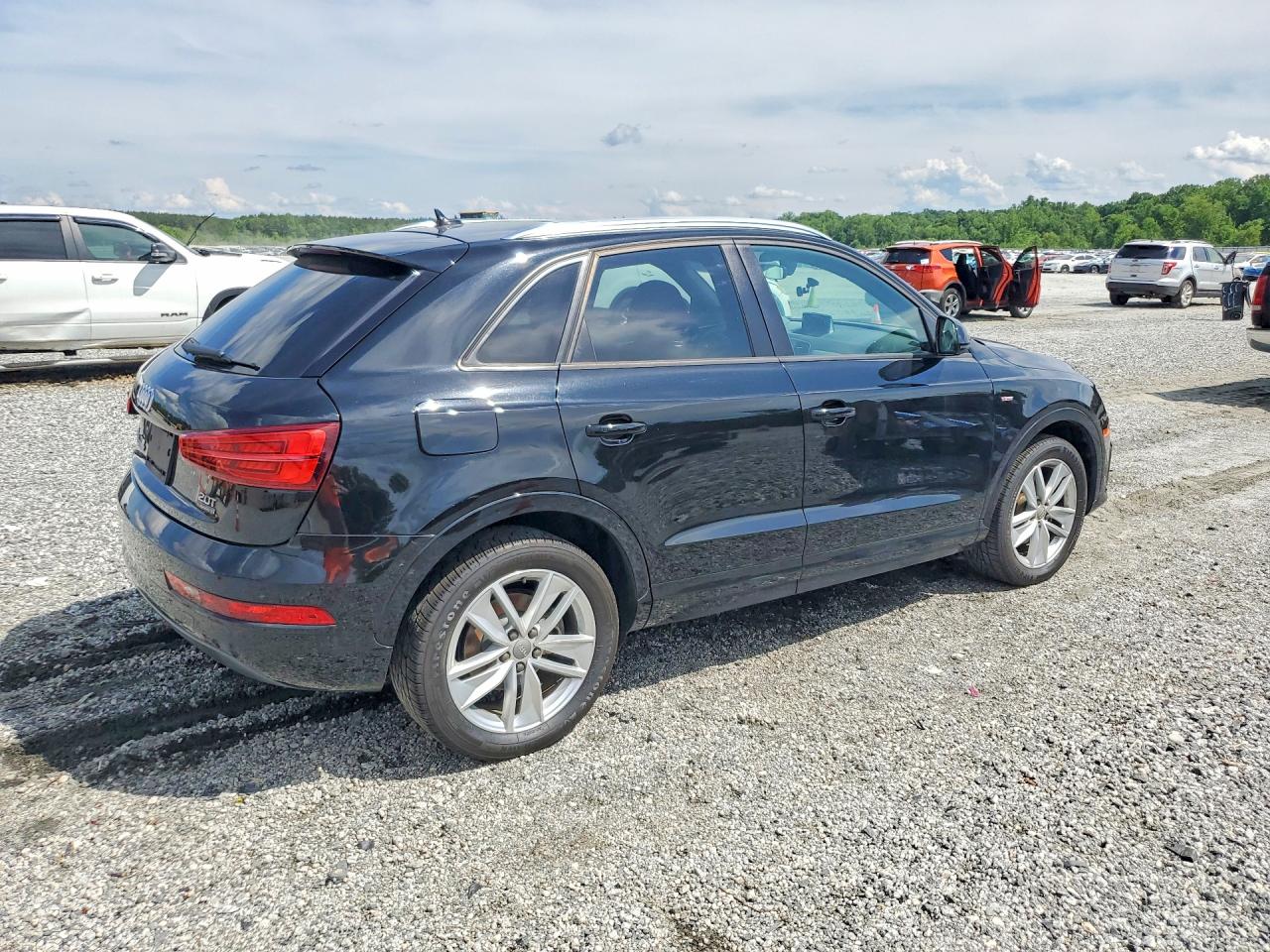 2018 AUDI Q3