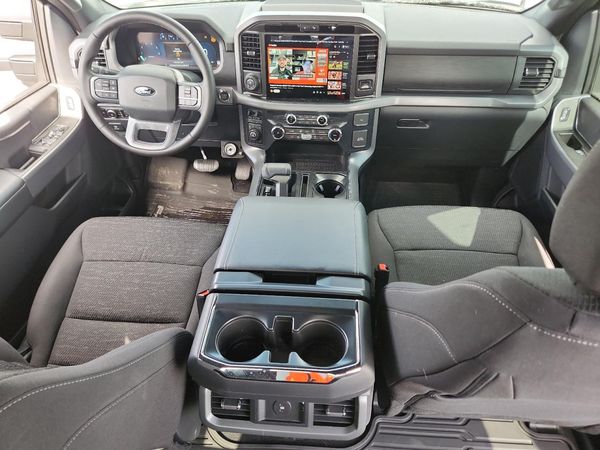2025 FORD F150 XLT