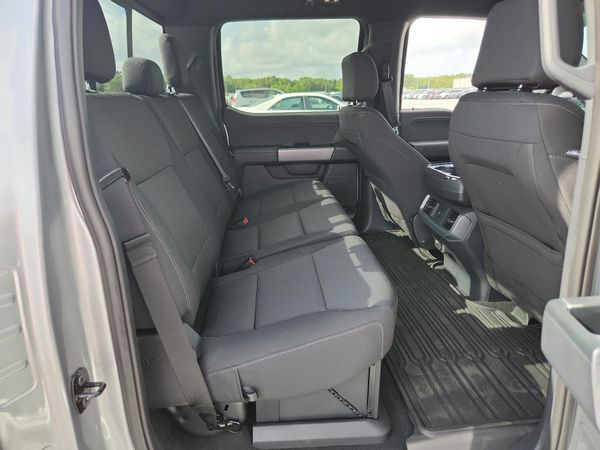 2025 FORD F150 XLT