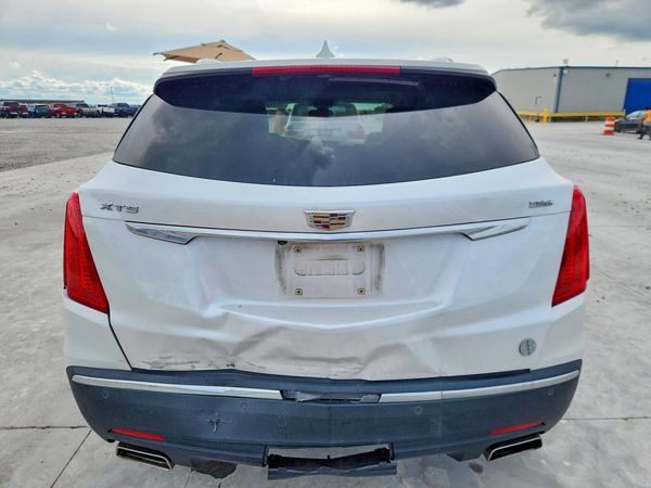2018 CADILLAC XT5 Luxury