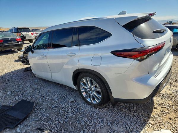 2024 TOYOTA HIGHLANDER