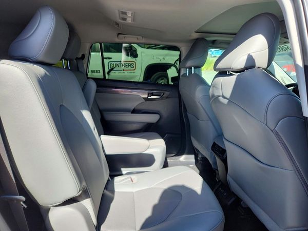 2024 TOYOTA HIGHLANDER
