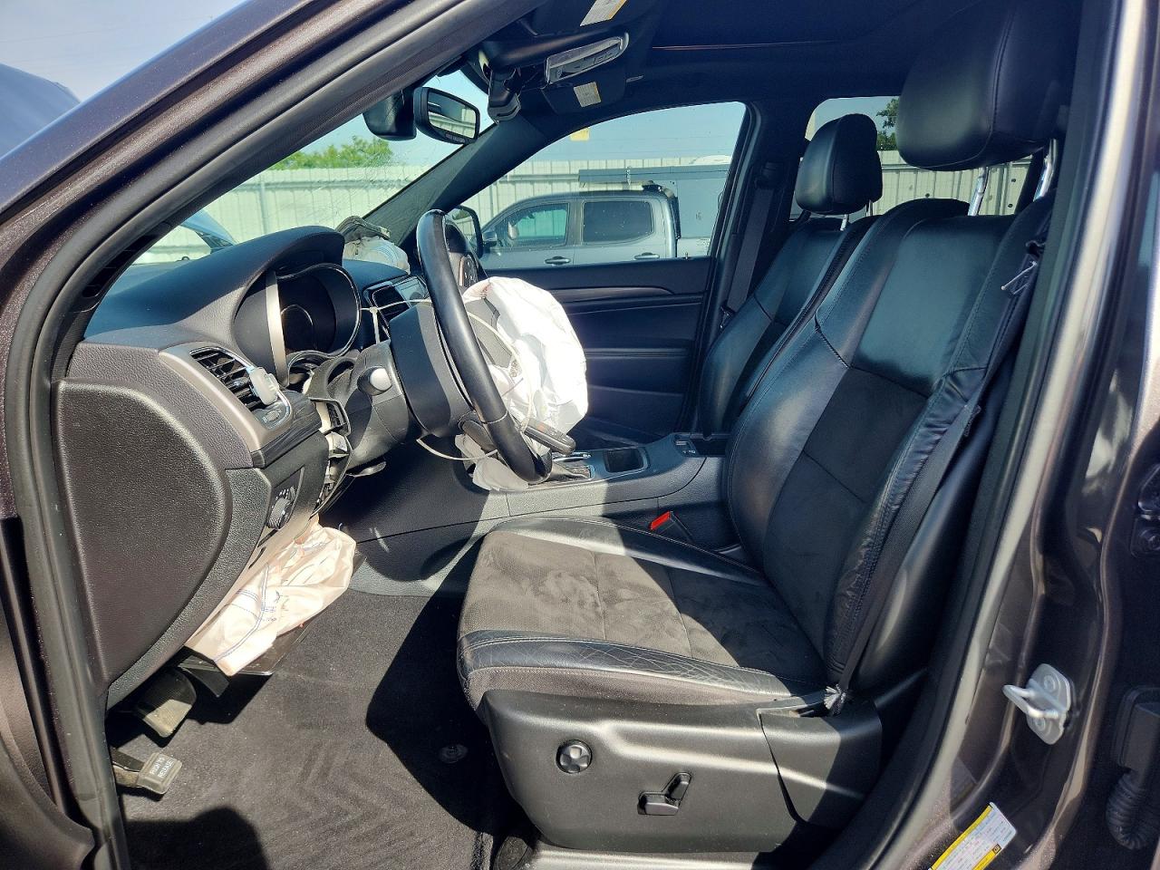 2020 JEEP GRAND CHEROKEE LAREDO 4X4