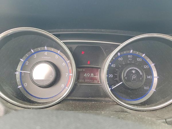 2013 HYUNDAI SONATA