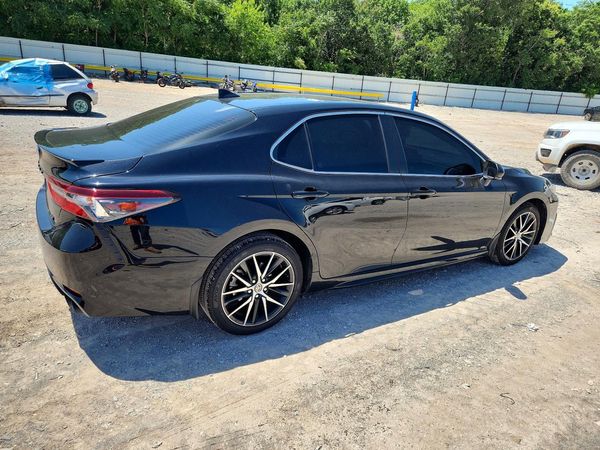 2023 TOYOTA CAMRY