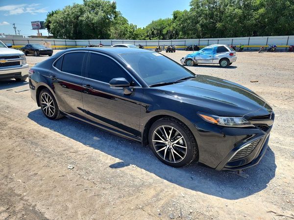 2023 TOYOTA CAMRY