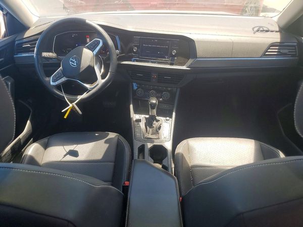 2024 VOLKSWAGEN JETTA SE, SE (AQ301 Trans)