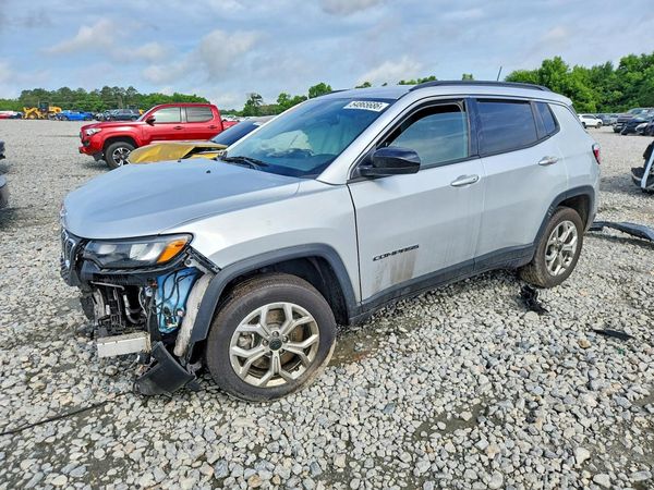 2025 JEEP COMPASS North, Latitude