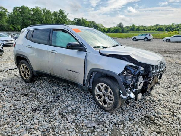 2025 JEEP COMPASS North, Latitude