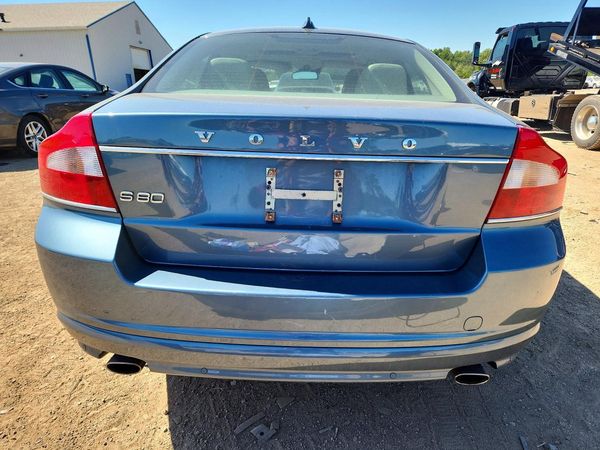 2012 VOLVO S80