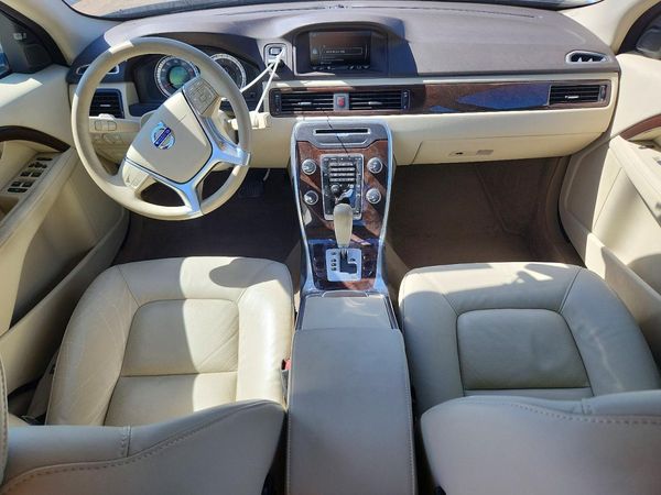 2012 VOLVO S80