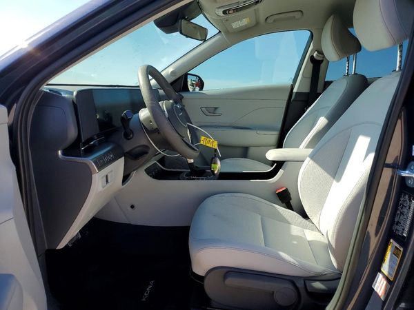 2026 HYUNDAI KONA SE