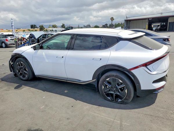 2025 KIA EV6