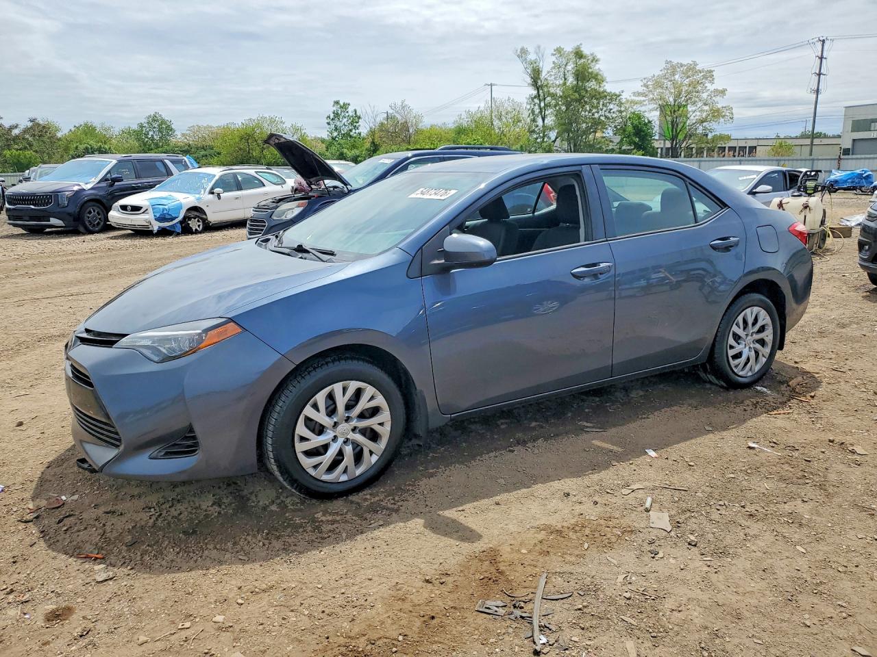 2017 TOYOTA COROLLA