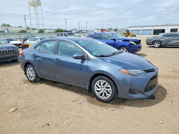 2017 TOYOTA COROLLA