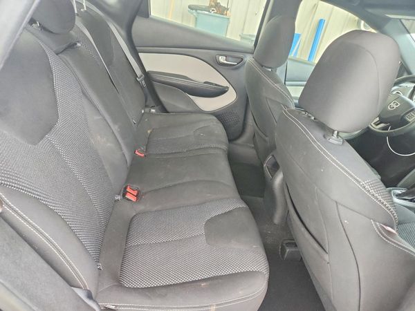 2016 DODGE DART SXT