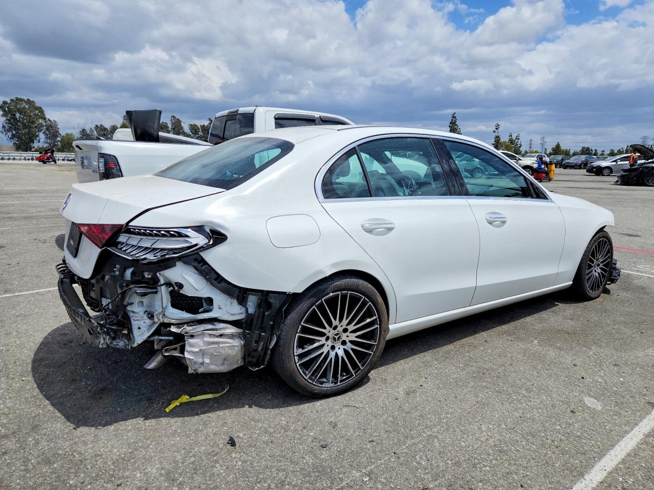 2024 MERCEDES-BENZ C C300