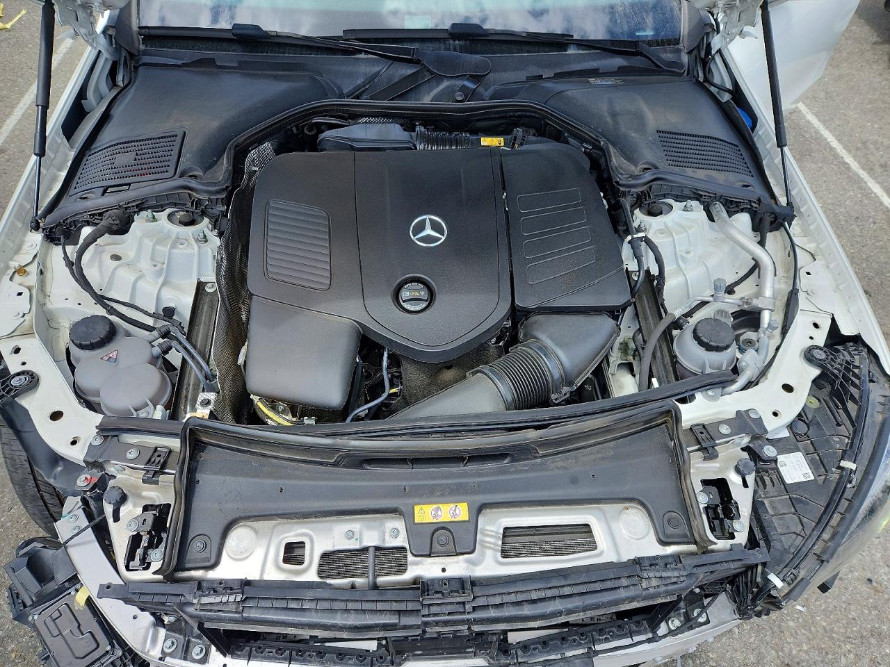 2024 MERCEDES-BENZ C C300