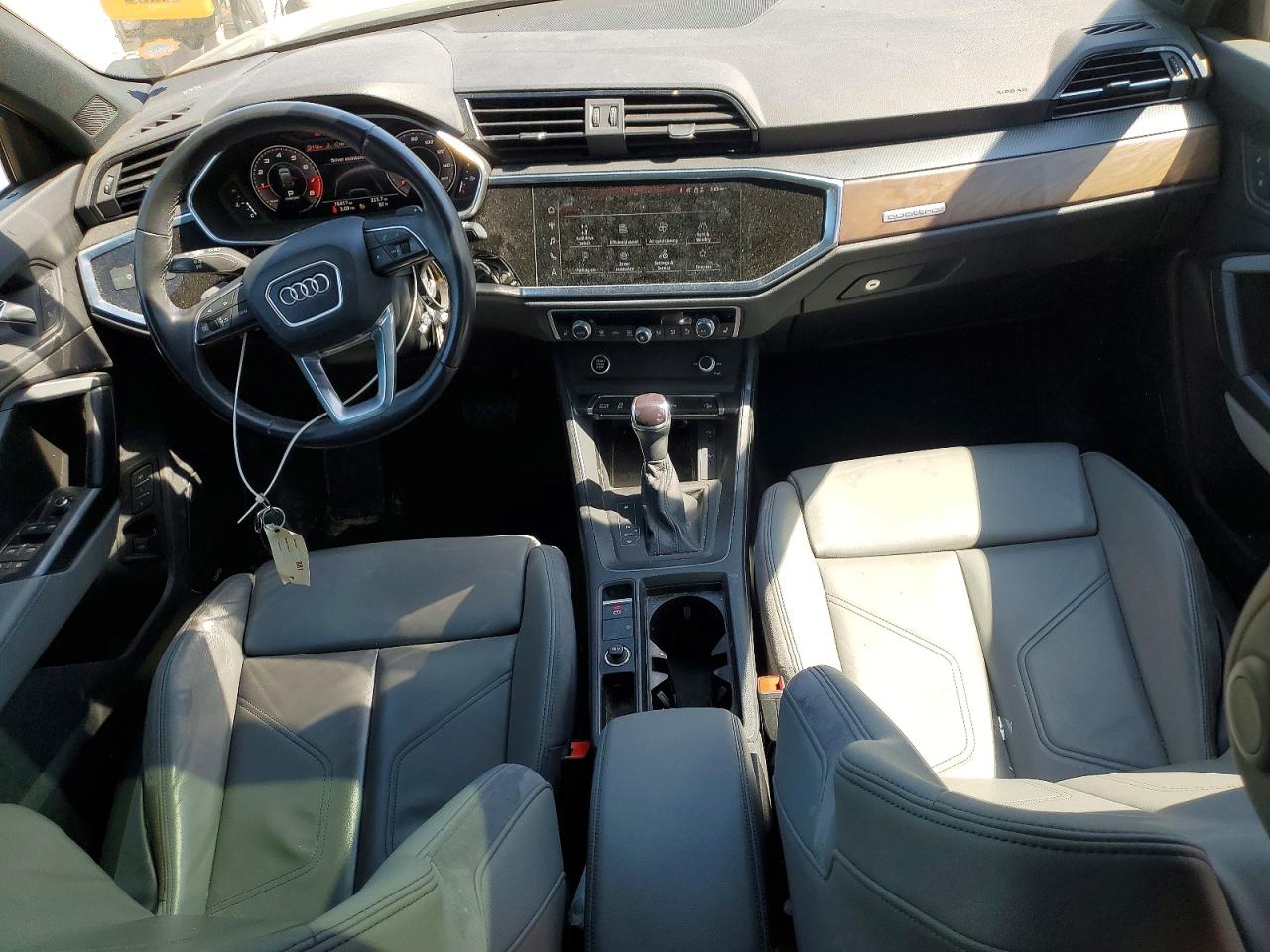 2022 AUDI Q3