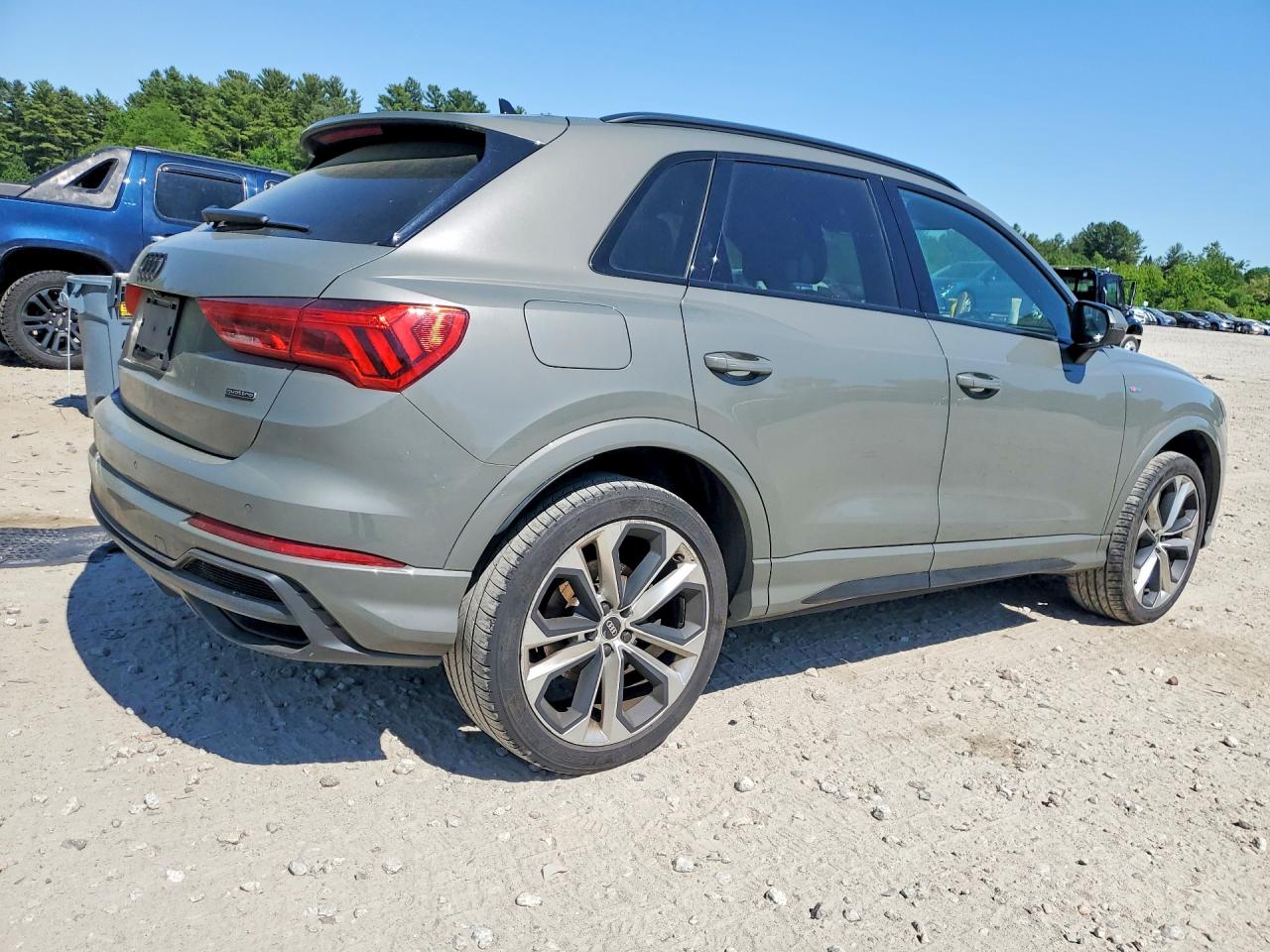 2022 AUDI Q3