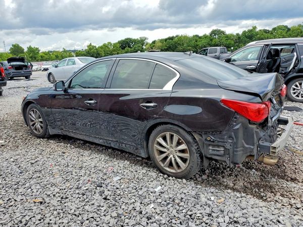 2015 INFINITI Q50