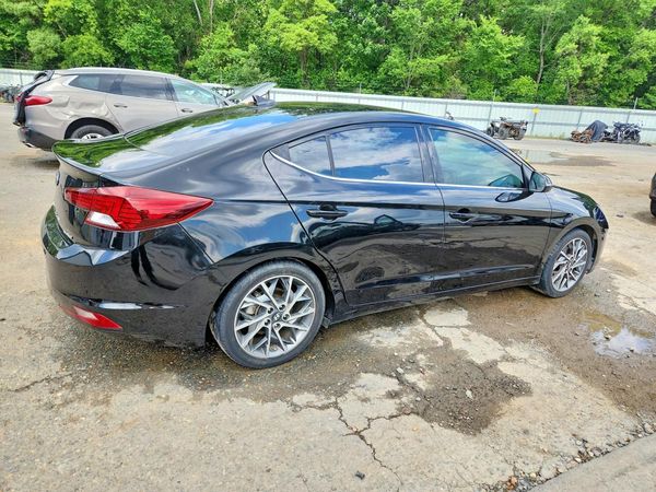 2019 HYUNDAI ELANTRA