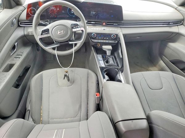 2025 HYUNDAI ELANTRA SEL Convenience — CKPT