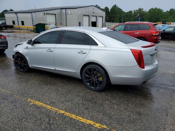 2015 CADILLAC XTS Luxury