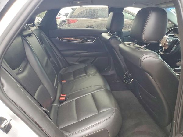2015 CADILLAC XTS Luxury