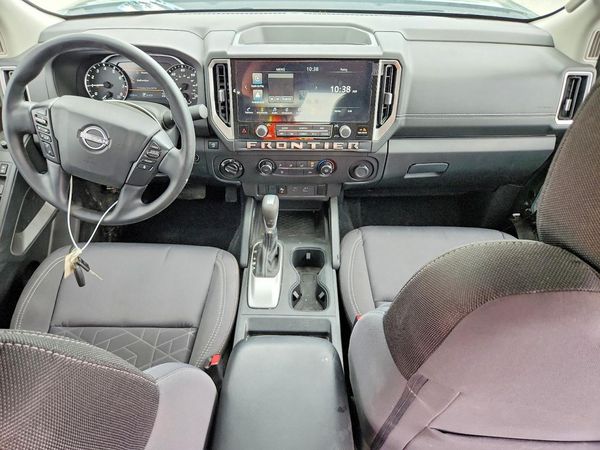 2025 NISSAN FRONTIER