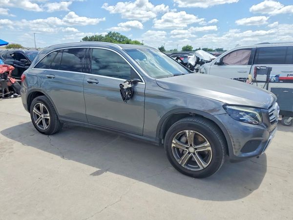 2017 MERCEDES-BENZ GLC GLC300 Base-4M
