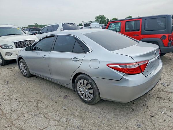 2015 TOYOTA CAMRY