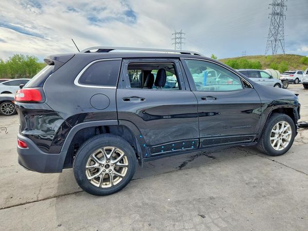 2015 JEEP CHEROKEE LATITUDE 4X4