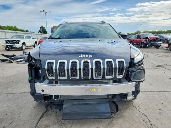 2015 JEEP CHEROKEE LATITUDE 4X4