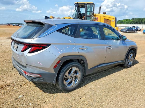 2023 HYUNDAI TUCSON SE