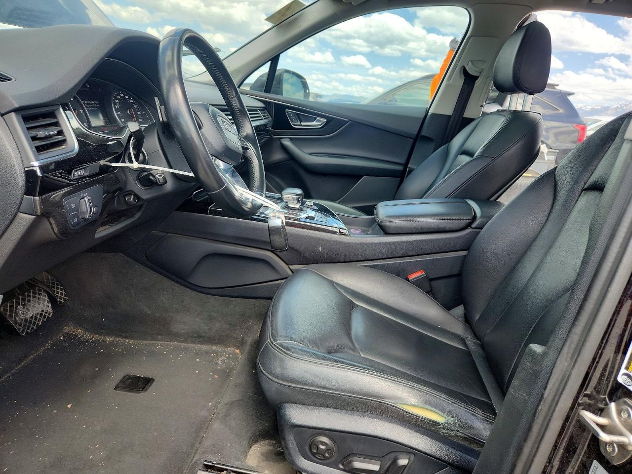 2017 AUDI Q7 quattro Premium Plus