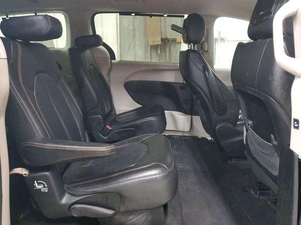 2017 CHRYSLER PACIFICA Touring L