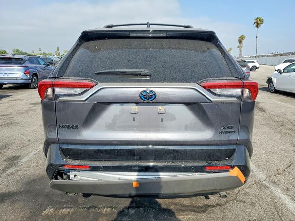 2024 TOYOTA RAV4 XSE