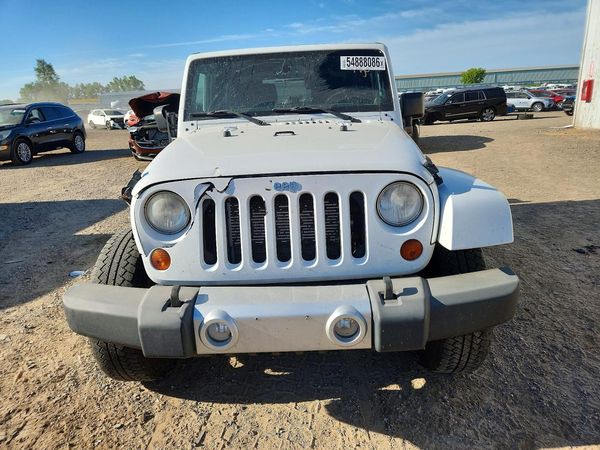 2013 JEEP WRANGLER Sahara