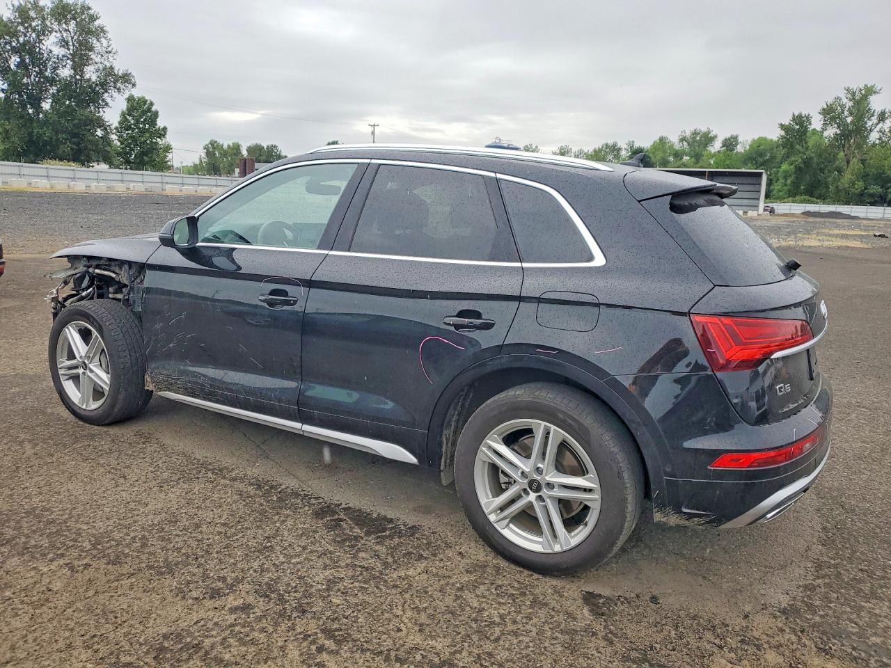 2022 AUDI Q5 E